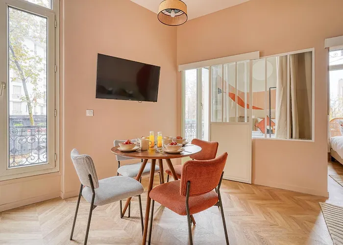 Comfortable 3 With Air Conditioning * Paris